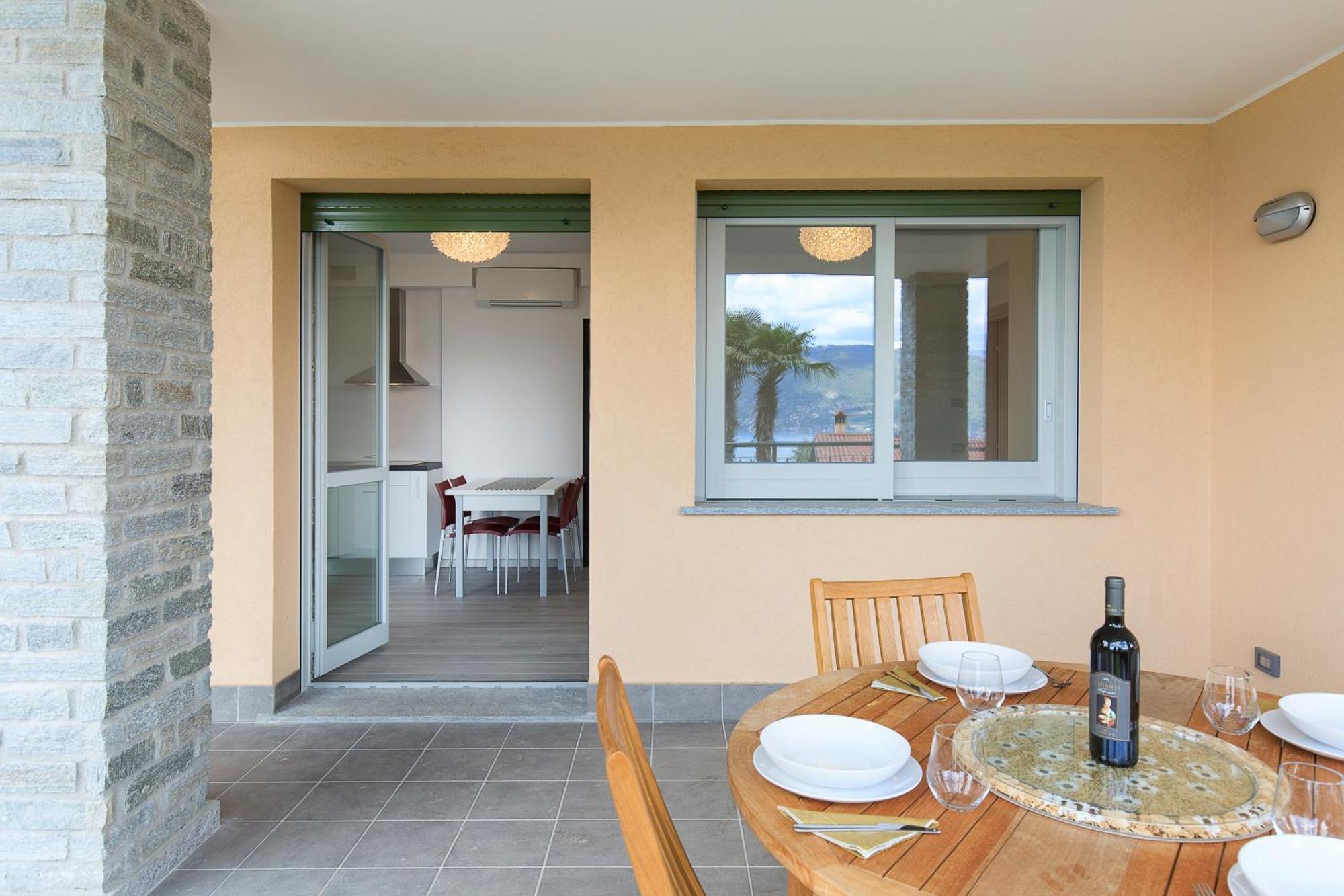 Baveno Hills | Lakeview Apartments Экстерьер фото